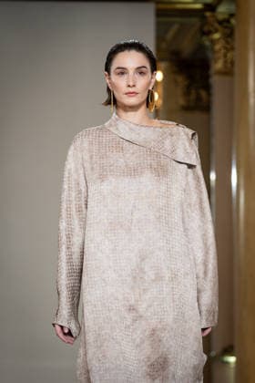 KEQIAO fashion show during the Milan Fashion Week - Womenswear Spring Summer 2027 in Milan, Italy, on 23 September 2026. A model walks the runway at KEQIAO fashion show during the Milan Fashion Week - Womenswear Spring Summer 2027 in Milan, Italy, on 23 September 2026., Credit:Stefano Costantino TTL Stefano Costantino Avalon Italy, Milan  Copyright: xStefanoxCostantinoxTTLx xStefanoxCostantinox xAvalonx 1137646558