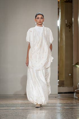 KEQIAO fashion show during the Milan Fashion Week - Womenswear Spring Summer 2027 in Milan, Italy, on 23 September 2026. A model walks the runway at KEQIAO fashion show during the Milan Fashion Week - Womenswear Spring Summer 2027 in Milan, Italy, on 23 September 2026., Credit:Stefano Costantino TTL Stefano Costantino Avalon Italy, Milan  Copyright: xStefanoxCostantinoxTTLx xStefanoxCostantinox xAvalonx 1137646584