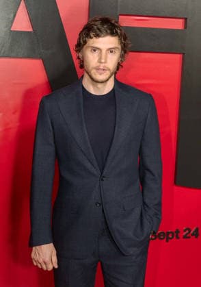 NEW YORK, NEW YORK - SEPTEMBER 23: Evan Peters at FX s American Horror Story: 13 Celebration Event at Hotel Chelsea on September 23, 2026 in New York City. Credit: Camara Porter USA  - ZUMAa123 20260923_zaa_a123_176 Copyright: xAdMediax