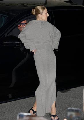 Celine Dion is back at the Royal Monceau Hotel in Paris after her concert at the Plénitude Arena in Paris La Défense on September 23, 2026. Christophe Aubert, Bestimage. Celine Dion is back at the Royal Monceau Hotel in Paris after her concert at the Plénitude Arena in Paris La Défense on September 23, 2026, Paris, France  Copyright: xChristophexAubertx xBestimagexChristophexAubertx xBestimagex