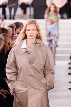 IPA88882606 - Milan, Milan Women™s Fashion Week Spring Summer 2027 - Women™s Fashion, Spring Summer 2027 - Jil Sander fashion show - pictured on the runway: Model.  Copyright: xCinziaxCamelax xx IPA88882606