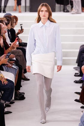 IPA88882642 - Milan, Milan Women™s Fashion Week Spring Summer 2027 - Women™s Fashion, Spring Summer 2027 - Jil Sander fashion show - pictured on the runway: Model.  Copyright: xCinziaxCamelax xx IPA88882642
