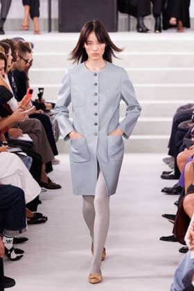 IPA88882701 - Milan, Milan Women™s Fashion Week Spring Summer 2027 - Women™s Fashion, Spring Summer 2027 - Jil Sander fashion show - pictured on the runway: Model.  Copyright: xCinziaxCamelax xx IPA88882701