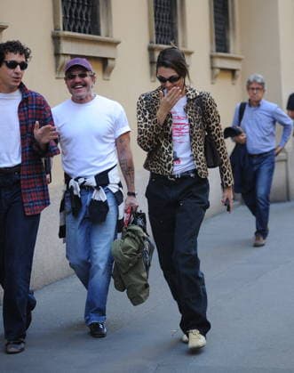 Vittoria Ceretti Strolls Through Downtown Milan With Friends Supermodel Vittoria Ceretti strolls through the streets of downtown Milan, Italy on September 23, 2026, accompanied by two friends. Photo by Mimmo Carriero IPA ABACAPRESS.COM Milan Italy  Copyright: xCarrieroxMimmo IPA ABACAx