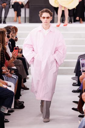 IPA88882644 - Milan, Milan Women™s Fashion Week Spring Summer 2027 - Women™s Fashion, Spring Summer 2027 - Jil Sander fashion show - seen on the runway in the photo: Model.  Copyright: xCinziaxCamelax xx IPA88882644