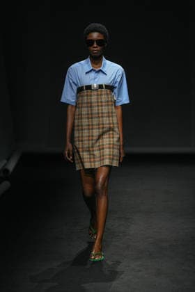 MFW - Maison Margiela Runway Models walk the runway during the Maison Margiela Spring Summer 2027 fashion show at Milan Women s Fashion Week in Milan, Italy on September 23, 2026. Photo by Riccardo Giordano IPA ABACAPRESS.COM Milan Italy  Copyright: xGiordanoxRiccardo IPA ABACAx