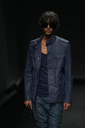 MFW - Maison Margiela Runway Models are seen on the runway during the Maison Margiela Spring Summer 2027 fashion show at Milan Women s Fashion Week in Milan, Italy on September 23, 2026. Photo by Riccardo Giordano IPA Milan Italy  Copyright: xGiordanoxRiccardo IPA ABACAx