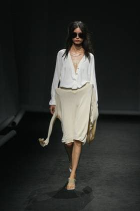 MFW - Maison Margiela Runway Models walk the runway during the Maison Margiela Spring Summer 2027 fashion show at Milan Women s Fashion Week in Milan, Italy on September 23, 2026. Photo by Riccardo Giordano IPA Milan Italy  Copyright: xGiordanoxRiccardo IPA ABACAx