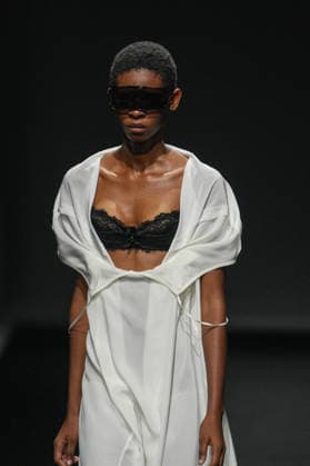 MFW - Maison Margiela Runway Models walk the runway during the Maison Margiela Spring Summer 2027 fashion show at Milan Women s Fashion Week in Milan, Italy on September 23, 2026. Photo by Riccardo Giordano IPA ABACAPRESS.COM Milan Italy  Copyright: xGiordanoxRiccardo IPA ABACAx
