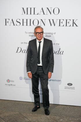 MFW - Gala Dinner hosted by the National Chamber of Italian Fashion Carlo Capasa, President of the National Chamber of Italian Fashion, arrives at the Milan Women s Fashion Week Spring Summer 2027 Gala Dinner in Milan, Italy on September 23, 2026. Photo by Riccardo Giordano IPA ABACAPRESS.COM Milan Italy  Copyright: xGiordanoxRiccardo IPA ABACAx
