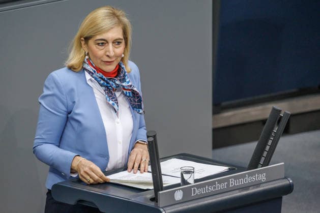 Bundestag: Nina Warken (CDU), Federal Minister of Health, at the German Bundestag on September 24, 2026, in Berlin, Berlin, Germany, Bundestag