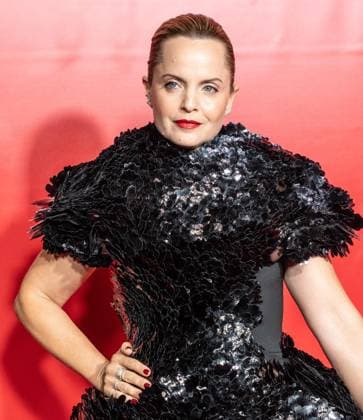 September 23, 2026, Bronx, New York, USA: Mena Suvari wearing dress by Christian Siriano attends premiere American Horror Story: 13 by FX Hulu at The Hotel Chelsea in New York, NY on September 23, 2026. Bronx USA  - ZUMAr339 20260923_znp_r339_114 Copyright: xLevxRadinx