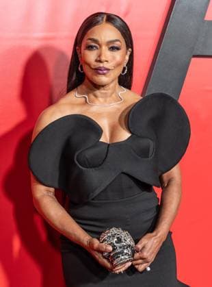 September 23, 2026, Bronx, New York, USA: Angela Bassett wearing dress by Falguni Shane Peacock attends premiere American Horror Story: 13 by FX Hulu at The Hotel Chelsea in New York, NY on September 23, 2026. Bronx USA  - ZUMAr339 20260923_znp_r339_179 Copyright: xLevxRadinx