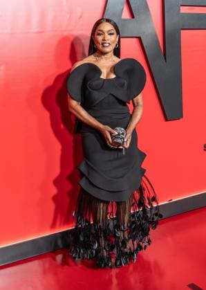 September 23, 2026, Bronx, New York, USA: Angela Bassett wearing dress by Falguni Shane Peacock attends premiere American Horror Story: 13 by FX Hulu at The Hotel Chelsea in New York, NY on September 23, 2026. Bronx USA  - ZUMAr339 20260923_znp_r339_182 Copyright: xLevxRadinx