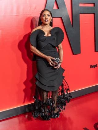 September 23, 2026, Bronx, New York, USA: Angela Bassett wearing dress by Falguni Shane Peacock attends premiere American Horror Story: 13 by FX Hulu at The Hotel Chelsea in New York, NY on September 23, 2026. Bronx USA  - ZUMAr339 20260923_znp_r339_183 Copyright: xLevxRadinx