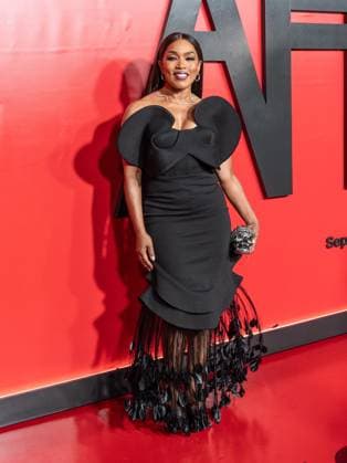 September 23, 2026, Bronx, New York, USA: Angela Bassett wearing dress by Falguni Shane Peacock attends premiere American Horror Story: 13 by FX Hulu at The Hotel Chelsea in New York, NY on September 23, 2026. Bronx USA  - ZUMAr339 20260923_znp_r339_184 Copyright: xLevxRadinx
