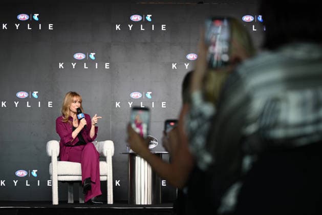 imago images 1083700945, AFL GRAND FINAL KYLIE MINOGUE, Australian singer Kylie Minogue during an announcement for AFL Grand Final entertainment at a media event at the Melbourne Cricket Ground in Melbourne, Thursday, September 24, 2026. NO ARCHIVING MELBOURNE VICTORIA Australia  Copyright: xJOELxCARRETTx 20260924180257843492 imago is entitled to issue a simple usage license at the time of provision. Personality and trademark rights as well as copyright laws regarding art-works shown must be observed. Commercial use at your own risk. MELBOURNE VICTORIA Australia  Copyright: xIMAGO JOELxCARRETTx 1083700945st