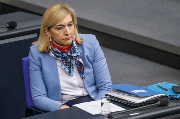 Bundestag: Nina Warken (CDU), Federal Minister of Health, at the German Bundestag on September 24, 2026, in Berlin, Berlin, Germany, Bundestag