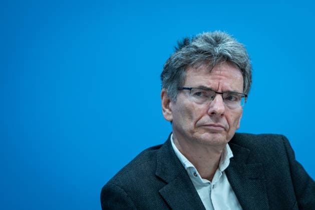 Joint Economic Forecast for Fall 2026 by the Economic Research Institutes: Axel Lindner, Leibniz Institute for Economic Research Halle (IWH), Federal Press Conference in Berlin; Joint Economic Forecast for Fall 2026 by the Economic Research Institutes, Berlin, Germany, Federal Press Conference Building