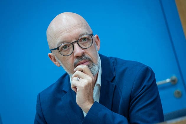 Joint Economic Forecast, Fall 2026, by the Economic Research Institutes: Timo Wollmershäuser, ifo Institute; Leibniz Institute for Economic Research at the University of Munich e.V.; Federal Press Conference in Berlin; Joint Economic Forecast, Fall 2026, by the Economic Research Institutes, Berlin, Berlin, Germany, Federal Press Conference Building