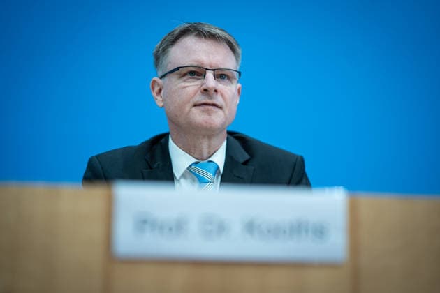 Joint Economic Forecast, Fall 2026, by the Economic Research Institutes: Stefan Kooths, Kiel Institute for the World Economy; Federal Press Conference in Berlin; Joint Economic Forecast, Fall 2026, by the Economic Research Institutes, Berlin, Germany; Federal Press Conference Building