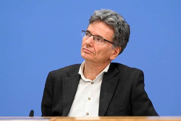 ABB BPK Dr. Axel Lindner, Leibniz Institute for Economic Research, Halle Topic: Presentation of the Joint Economic Forecast for Fall 2026 by the economic research institutes at the BPK Berlin Federal Press Conference in Berlin on September 24, 2026, Berlin, Germany