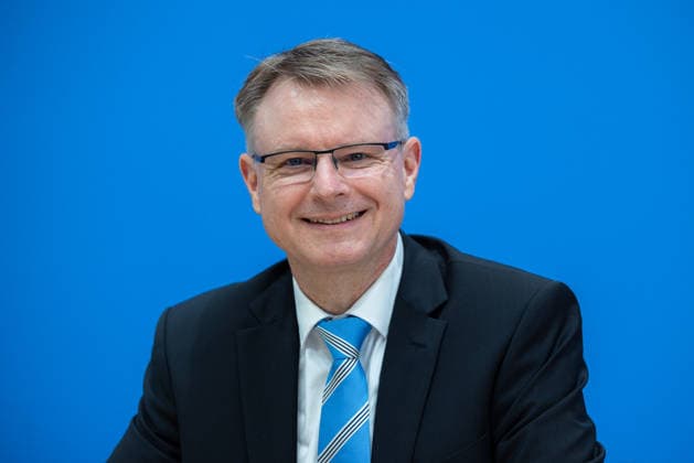 Joint Economic Forecast, Fall 2026, by the German Economic Research Institutes, Berlin, September 24, 2026; Prof. Dr. Stefan Kooths, Kiel Institute for the World Economy. The Joint Economic Forecast analyzes and forecasts the economic situation in Germany