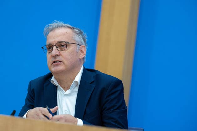 Joint Economic Forecast, Fall 2026, by the German Economic Research Institutes, Berlin, September 24, 2026; Prof. Dr. Torsten Schmidt, RWI Leibniz Institute for Economic Research e.V. The Joint Economic Forecast analyzes and forecasts the economic situation in Germany