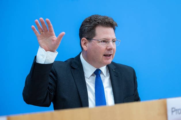 Joint Economic Forecast, Fall 2026, by the German Economic Research Institutes, Berlin, September 24, 2026; Prof. Dr. Oliver Holtemöller, Spokesperson, Leibniz Institute for Economic Research Halle (IWH). The Joint Economic Forecast analyzes and forecasts the economic situation in Germany.