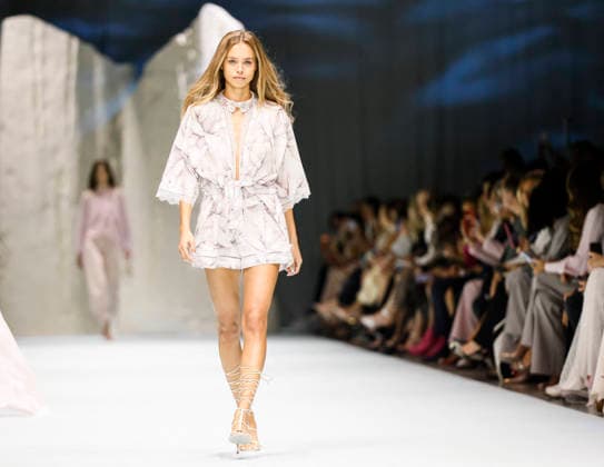 MFW Spring Summer 2027 Laila Hasanovic Genny catwalk MP MILAN, ITALY - SEPTEMBER 24: Laila Hasanovic walks Genny catwalk during the Milan Fashion Week - Womenswear Spring Summer 2027 on September 24, 2026 in Milan, Italy. Photo by Marco Piovanotto Abacapress.com Milan Italy  Copyright: xPiovanottoxMarco ABACAx