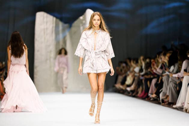 MFW Spring Summer 2027 Laila Hasanovic Genny catwalk MP MILAN, ITALY - SEPTEMBER 24: Laila Hasanovic walks Genny catwalk during the Milan Fashion Week - Womenswear Spring Summer 2027 on September 24, 2026 in Milan, Italy. Photo by Marco Piovanotto Abacapress.com Milan Italy  Copyright: xPiovanottoxMarco ABACAx