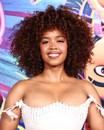 Los Angeles Premiere Of DreamWorks Animation s And Universal Pictures Forgotten Island LOS ANGELES, CALIFORNIA, USA - SEPTEMBER 23: H.E.R. (Gabriella Sarmiento Wilson) wearing Mark Bumgarner, styled by Britt Mccamey arrives at the Los Angeles Premiere Of DreamWorks Animation s And Universal Pictures Forgotten Island held at the Lucas Museum of Narrative Art on September 23, 2026 in Los Angeles, California, United States. Los Angeles Lucas Museum of Narrative Art California United States Copyright: xXavierxCollin ImagexPressxAgencyx