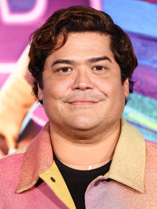 Los Angeles Premiere Of DreamWorks Animation s And Universal Pictures Forgotten Island LOS ANGELES, CALIFORNIA, USA - SEPTEMBER 23: Harvey Guillen arrives at the Los Angeles Premiere Of DreamWorks Animation s And Universal Pictures Forgotten Island held at the Lucas Museum of Narrative Art on September 23, 2026 in Los Angeles, California, United States. Los Angeles Lucas Museum of Narrative Art California United States Copyright: xXavierxCollin ImagexPressxAgencyx
