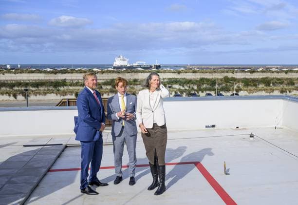 Ijmuiden, The Netherlands, 2026-09-24 11:37:07 IJMUIDEN, 14-02-2026, Ecowende King Willem Alexander pays a working visit to De Rijke Noordzee and the onshore service base of Ecowende in IJmuiden. The visit focuses on the energy transition, nature restoration, and food supply in the North Sea. PHOTO: NLBeeld Patrick van Emst Credit: NL Beeld Patrick van Emst  Copyright: xx x