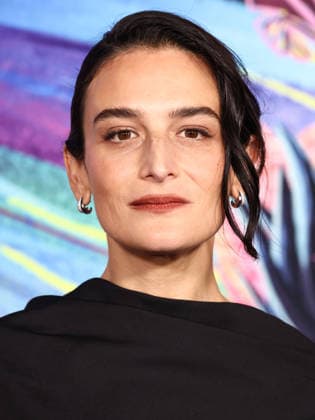 Los Angeles Premiere Of DreamWorks Animation s And Universal Pictures Forgotten Island LOS ANGELES, CALIFORNIA, USA - SEPTEMBER 23: Jenny Slate arrives at the Los Angeles Premiere Of DreamWorks Animation s And Universal Pictures Forgotten Island held at the Lucas Museum of Narrative Art on September 23, 2026 in Los Angeles, California, United States. Los Angeles Lucas Museum of Narrative Art California United States Copyright: xXavierxCollin ImagexPressxAgencyx