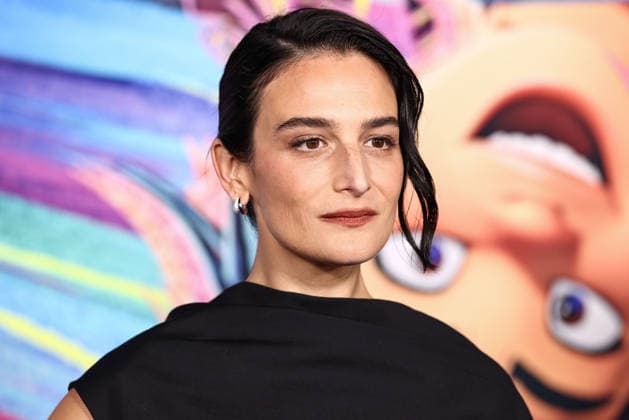 Los Angeles Premiere Of DreamWorks Animation s And Universal Pictures Forgotten Island LOS ANGELES, CALIFORNIA, USA - SEPTEMBER 23: Jenny Slate arrives at the Los Angeles Premiere Of DreamWorks Animation s And Universal Pictures Forgotten Island held at the Lucas Museum of Narrative Art on September 23, 2026 in Los Angeles, California, United States. Los Angeles Lucas Museum of Narrative Art California United States Copyright: xXavierxCollin ImagexPressxAgencyx