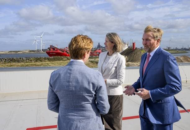 Ijmuiden, The Netherlands, 2026-09-24 11:40:41 IJMUIDEN, 14-02-2026, Ecowende King Willem Alexander pays a working visit to De Rijke Noordzee and the onshore service base of Ecowende in IJmuiden. The visit focuses on the energy transition, nature restoration, and food supply in the North Sea. PHOTO: NLBeeld Patrick van Emst Credit: NL Beeld Patrick van Emst  Copyright: xx x