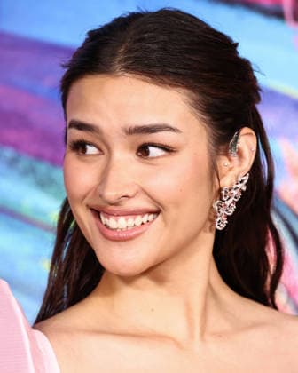 Los Angeles Premiere Of DreamWorks Animation s And Universal Pictures Forgotten Island LOS ANGELES, CALIFORNIA, USA - SEPTEMBER 23: Liza Soberano wearing Mark Bumgarner, styled by Katie Qian arrives at the Los Angeles Premiere Of DreamWorks Animation s And Universal Pictures Forgotten Island held at the Lucas Museum of Narrative Art on September 23, 2026 in Los Angeles, California, United States. Los Angeles Lucas Museum of Narrative Art California United States Copyright: xXavierxCollin ImagexPressxAgencyx