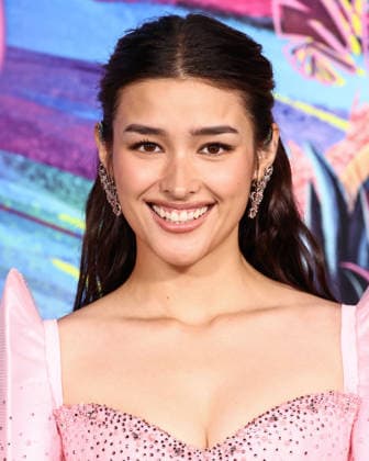 Los Angeles Premiere Of DreamWorks Animation s And Universal Pictures Forgotten Island LOS ANGELES, CALIFORNIA, USA - SEPTEMBER 23: Liza Soberano wearing Mark Bumgarner, styled by Katie Qian arrives at the Los Angeles Premiere Of DreamWorks Animation s And Universal Pictures Forgotten Island held at the Lucas Museum of Narrative Art on September 23, 2026 in Los Angeles, California, United States. Los Angeles Lucas Museum of Narrative Art California United States Copyright: xXavierxCollin ImagexPressxAgencyx