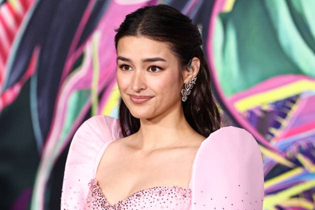 Los Angeles Premiere Of DreamWorks Animation s And Universal Pictures Forgotten Island LOS ANGELES, CALIFORNIA, USA - SEPTEMBER 23: Liza Soberano wearing Mark Bumgarner, styled by Katie Qian arrives at the Los Angeles Premiere Of DreamWorks Animation s And Universal Pictures Forgotten Island held at the Lucas Museum of Narrative Art on September 23, 2026 in Los Angeles, California, United States. Los Angeles Lucas Museum of Narrative Art California United States Copyright: xXavierxCollin ImagexPressxAgencyx