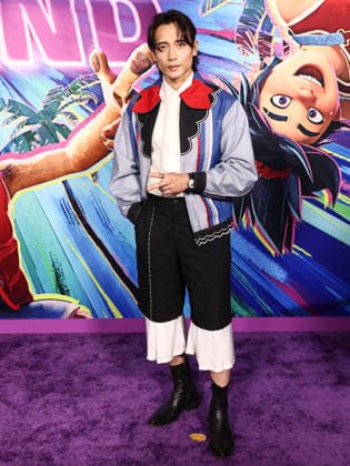 Los Angeles Premiere Of DreamWorks Animation s And Universal Pictures Forgotten Island LOS ANGELES, CALIFORNIA, USA - SEPTEMBER 23: Manny Jacinto wearing Randolf and Chopard jewelry, styled by Ilaria Urbinati arrives at the Los Angeles Premiere Of DreamWorks Animation s And Universal Pictures Forgotten Island held at the Lucas Museum of Narrative Art on September 23, 2026 in Los Angeles, California, United States. Los Angeles Lucas Museum of Narrative Art California United States Copyright: xXavierxCollin ImagexPressxAgencyx
