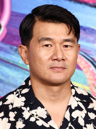 Los Angeles Premiere Of DreamWorks Animation s And Universal Pictures Forgotten Island LOS ANGELES, CALIFORNIA, USA - SEPTEMBER 23: Ronny Chieng arrives at the Los Angeles Premiere Of DreamWorks Animation s And Universal Pictures Forgotten Island held at the Lucas Museum of Narrative Art on September 23, 2026 in Los Angeles, California, United States. Los Angeles Lucas Museum of Narrative Art California United States Copyright: xXavierxCollin ImagexPressxAgencyx