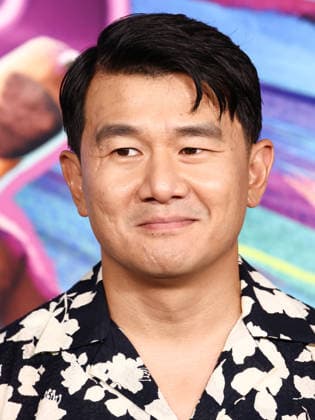 Los Angeles Premiere Of DreamWorks Animation s And Universal Pictures Forgotten Island LOS ANGELES, CALIFORNIA, USA - SEPTEMBER 23: Ronny Chieng arrives at the Los Angeles Premiere Of DreamWorks Animation s And Universal Pictures Forgotten Island held at the Lucas Museum of Narrative Art on September 23, 2026 in Los Angeles, California, United States. Los Angeles Lucas Museum of Narrative Art California United States Copyright: xXavierxCollin ImagexPressxAgencyx