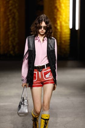 Onitsuka Tiger Spring Summer 2027 Ready-to-Wear Collection fashion show during Milan Fashion Week (MLFW) on September 23, 2026 Onitsuka Tiger Spring Summer 2027 Ready-to-Wear Collection fashion show during Milan Fashion Week (MLFW) on September 23, 2026 Milan, Italy  Copyright: xAgencex xBestimagexAgencex xBestimagex
