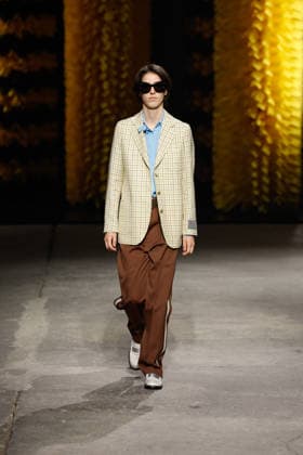 Onitsuka Tiger Spring Summer 2027 Ready-to-Wear Collection fashion show during Milan Fashion Week (MLFW) on September 23, 2026 Onitsuka Tiger Spring Summer 2027 Ready-to-Wear Collection fashion show during Milan Fashion Week (MLFW) on September 23, 2026 Milan, Italy  Copyright: xAgencex xBestimagexAgencex xBestimagex