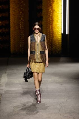 Onitsuka Tiger Spring Summer 2027 Ready-to-Wear Collection fashion show during Milan Fashion Week (MLFW) on September 23, 2026 Onitsuka Tiger Spring Summer 2027 Ready-to-Wear Collection fashion show during Milan Fashion Week (MLFW) on September 23, 2026 Milan, Italy  Copyright: xAgencex xBestimagexAgencex xBestimagex