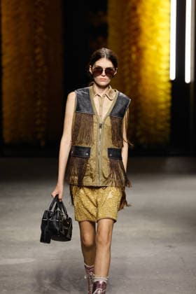 Onitsuka Tiger Spring Summer 2027 Ready-to-Wear Collection fashion show during Milan Fashion Week (MLFW) on September 23, 2026 Onitsuka Tiger Spring Summer 2027 Ready-to-Wear Collection fashion show during Milan Fashion Week (MLFW) on September 23, 2026 Milan, Italy  Copyright: xAgencex xBestimagexAgencex xBestimagex