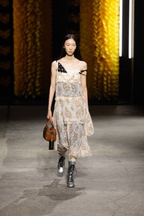 Onitsuka Tiger Spring Summer 2027 Ready-to-Wear Collection fashion show during Milan Fashion Week (MLFW) on September 23, 2026 Onitsuka Tiger Spring Summer 2027 Ready-to-Wear Collection fashion show during Milan Fashion Week (MLFW) on September 23, 2026 Milan, Italy  Copyright: xAgencex xBestimagexAgencex xBestimagex