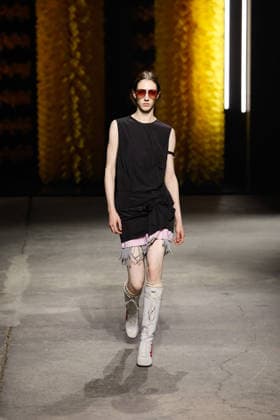 Onitsuka Tiger Spring Summer 2027 Ready-to-Wear Collection fashion show during Milan Fashion Week (MLFW) on September 23, 2026 Onitsuka Tiger Spring Summer 2027 Ready-to-Wear Collection fashion show during Milan Fashion Week (MLFW) on September 23, 2026 Milan, Italy  Copyright: xAgencex xBestimagexAgencex xBestimagex