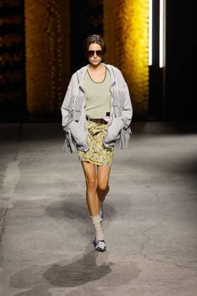 Onitsuka Tiger Spring Summer 2027 Ready-to-Wear Collection fashion show during Milan Fashion Week (MLFW) on September 23, 2026 Onitsuka Tiger Spring Summer 2027 Ready-to-Wear Collection fashion show during Milan Fashion Week (MLFW) on September 23, 2026 Milan, Italy  Copyright: xAgencex xBestimagexAgencex xBestimagex